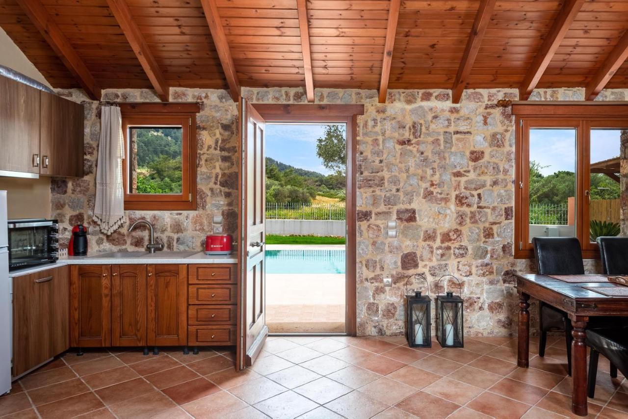 Villa Filerolia Stone House Pastida Exterior foto