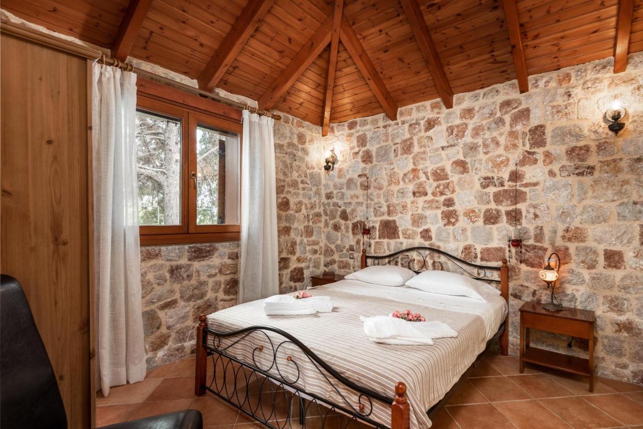 Villa Filerolia Stone House Pastida Exterior foto